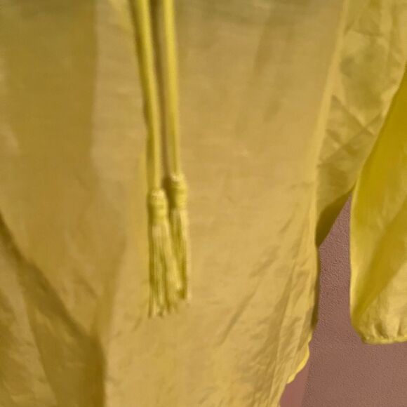 NWT- Ann Taylor Sheer top - Picture 5 of 8